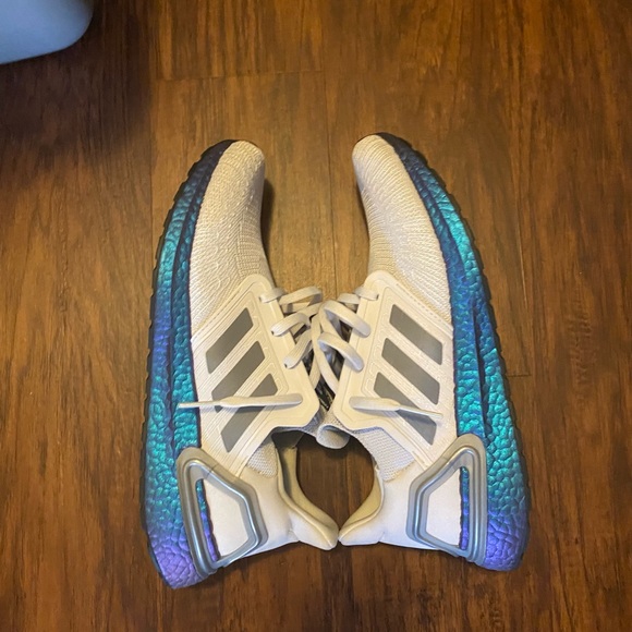 Ultraboost 4.0 - Picture 2 of 3